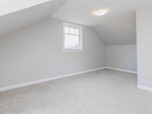 2214 Mcneill Ave, Oak Bay, BC - Indoor Photo Showing Other Room