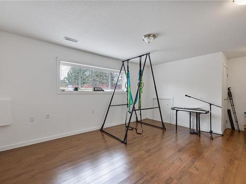 6833 Philip Rd, Lantzville, BC - Indoor Photo Showing Other Room