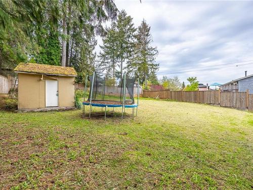 6833 Philip Rd, Lantzville, BC - Outdoor With Backyard
