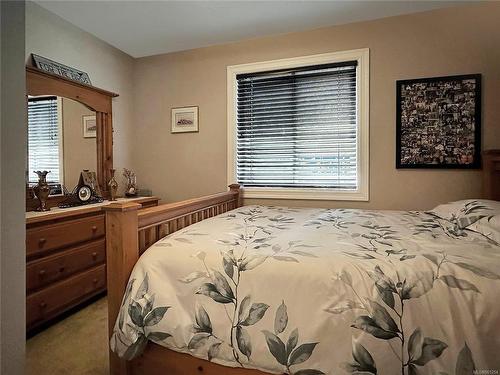 9792 Miracle Way, Youbou, BC - Indoor Photo Showing Bedroom