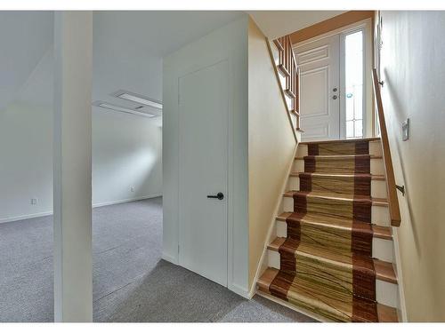 Staircase - 1528 Rue Dablon, Saint-Bruno-De-Montarville, QC - Indoor Photo Showing Other Room
