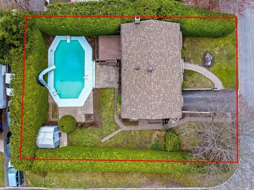Aerial photo - 1528 Rue Dablon, Saint-Bruno-De-Montarville, QC - Outdoor With In Ground Pool