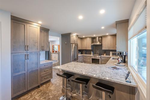 71 Granby Place, Penticton, BC - Indoor Photo Showing Kitchen With Upgraded Kitchen