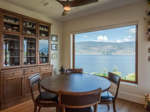 111-14419 Downton Avenue, Summerland, BC - Indoor Photo Showing Dining Room