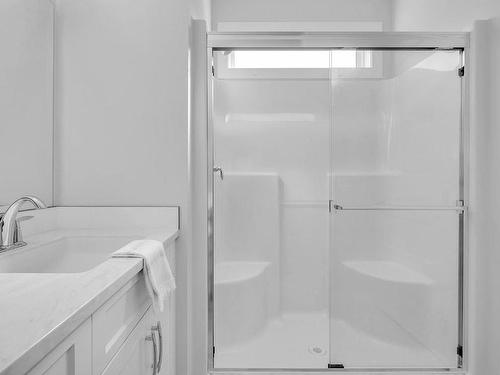 3355 Ironwood Drive, West Kelowna, BC - Indoor Photo Showing Bathroom