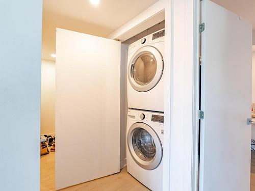 Laundry room - 802-2300 Rue Tupper, Montréal (Ville-Marie), QC - Indoor Photo Showing Laundry Room