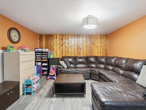 Playroom - 214 Rue Louis-Antoine-Couillard, Papineauville, QC - Indoor Photo Showing Living Room
