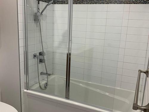 Salle de bains - 203-50 Rue D'Ambre, Candiac, QC - Indoor Photo Showing Bathroom