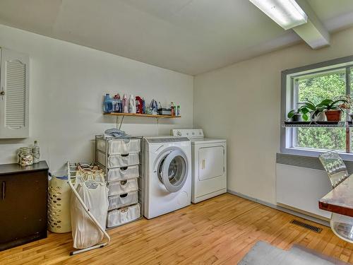 Salle de lavage - 150 Ch. Guénette, Sainte-Marguerite-Du-Lac-Masson, QC - Indoor Photo Showing Laundry Room