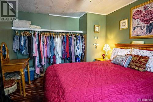 4 Hill Street, Lincoln, NB - Indoor Photo Showing Bedroom