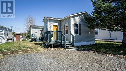 4 Hill Street, Lincoln, NB - Outdoor