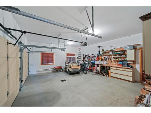 4815 Lakehill Rd, Windermere, BC - Indoor Photo Showing Garage