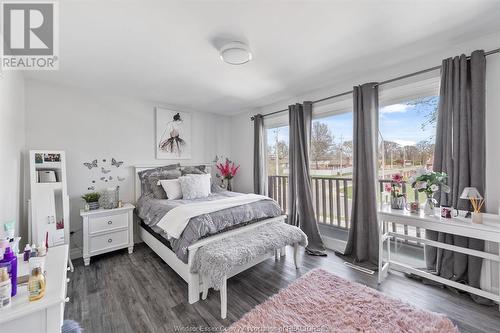 2405 Roxborough, Windsor, ON - Indoor Photo Showing Bedroom