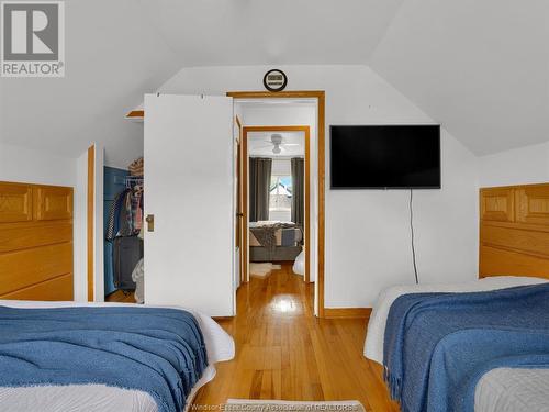 1719 Ellrose, Windsor, ON - Indoor Photo Showing Bedroom