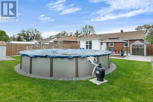 876 Laporte Avenue, Windsor, ON - Outdoor With Above Ground Pool
