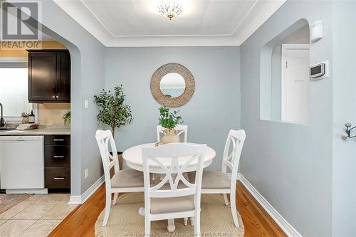 876 Laporte Avenue, Windsor, ON - Indoor Photo Showing Dining Room