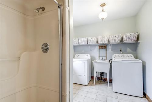 4366 Guelph Line, Burlington, ON - Indoor Photo Showing Laundry Room