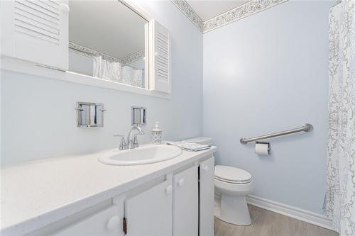 94 Topcliff Avenue, Toronto, ON - Indoor Photo Showing Bathroom