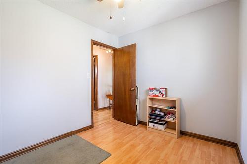 52 Greenmeadow Court, St. Catharines, ON - Indoor Photo Showing Other Room