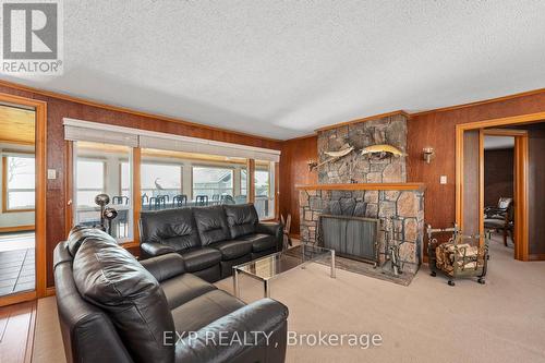651 Duclos Point Rd, Georgina, ON - Indoor Photo Showing Living Room With Fireplace