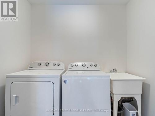 7 Dolobram Trail, Brampton, ON - Indoor Photo Showing Laundry Room