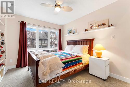 24 - 1120 Queens Avenue, Oakville, ON - Indoor Photo Showing Bedroom