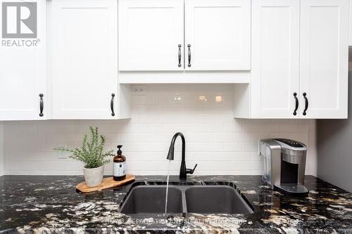 2006 - 363 Colborne Street, London, ON - Indoor Photo Showing Kitchen With Double Sink With Upgraded Kitchen