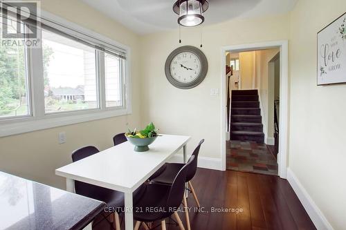 22 Brentwood Dr, Hamilton, ON - Indoor Photo Showing Dining Room