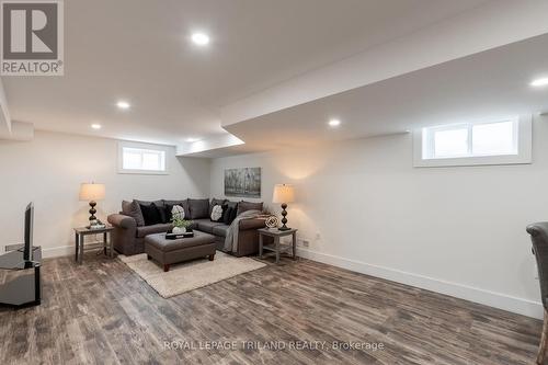 91 Iroquois Ave, London, ON - Indoor Photo Showing Other Room