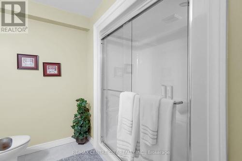 30 Mcgregor Crt, St. Thomas, ON - Indoor Photo Showing Bathroom