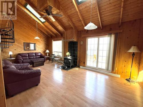 111 Sandy Point Road, Norris Arm, NL - Indoor Photo Showing Living Room