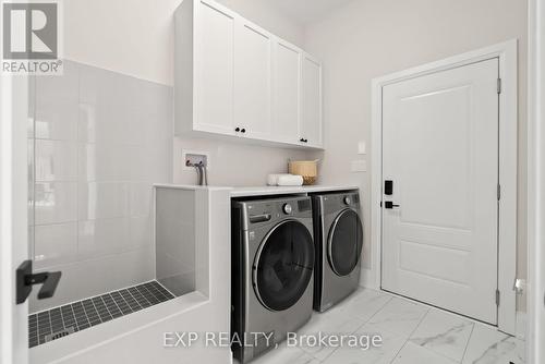 10 Horizon Crt, Kawartha Lakes, ON - Indoor Photo Showing Laundry Room