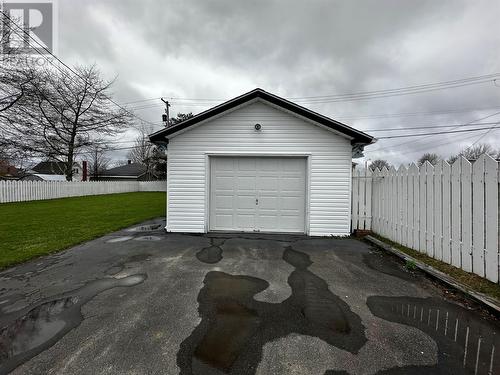 174 Lincoln Road, Grand Falls-Windsor, NL - Indoor Photo Showing Living Room