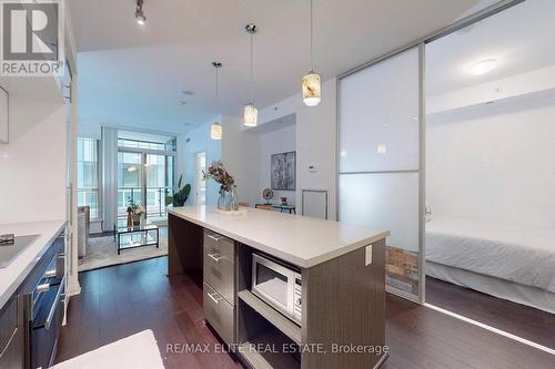 #313 -8 Mercer St, Toronto, ON - Indoor Photo Showing Kitchen With Double Sink With Upgraded Kitchen