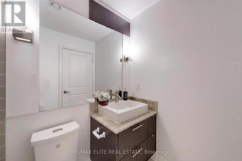 #313 -8 Mercer St, Toronto, ON - Indoor Photo Showing Bathroom