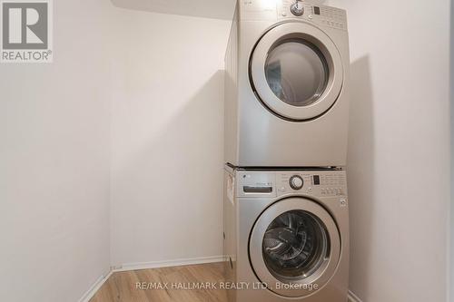 #606 -20 Edgecliffe Gfwy, Toronto, ON - Indoor Photo Showing Laundry Room
