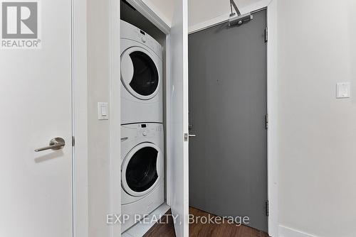 #506 -169 Fort York Blvd, Toronto, ON - Indoor Photo Showing Laundry Room