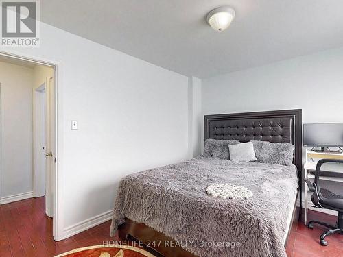 3 - 740 Kennedy Road, Toronto, ON - Indoor Photo Showing Bedroom