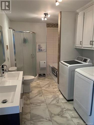 647 Rue Baie, Beresford, NB - Indoor Photo Showing Laundry Room