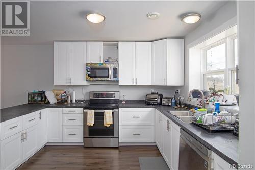 24 Rockingstone Drive, Saint John, NB - Indoor Photo Showing Kitchen