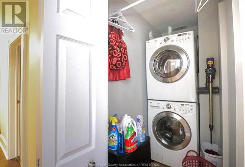 1671 Victoria Avenue, Windsor, ON - Indoor Photo Showing Laundry Room