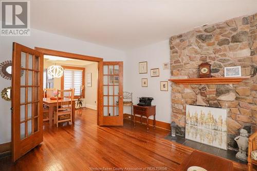 1671 Victoria Avenue, Windsor, ON - Indoor With Fireplace