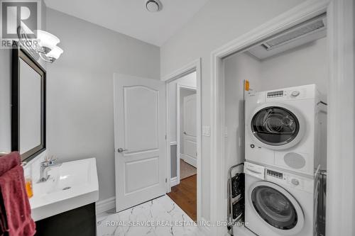207 - 323 George Street W, Cobourg, ON - Indoor Photo Showing Laundry Room
