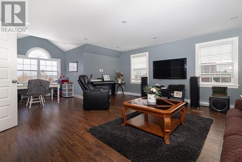 5 Jen'S Place, Torbay, NL - Indoor Photo Showing Living Room