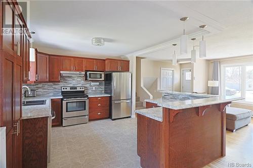 10 Deer Lane, New Maryland, NB - Indoor Photo Showing Kitchen With Upgraded Kitchen