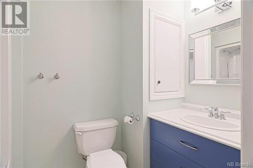 10 Deer Lane, New Maryland, NB - Indoor Photo Showing Bathroom