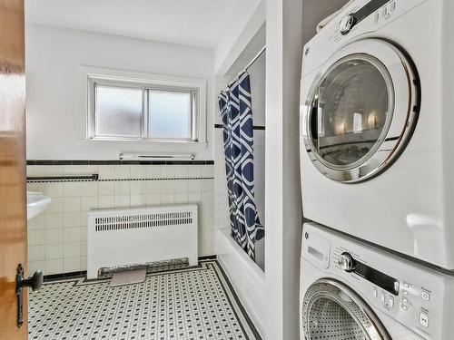 Bathroom - 6320  - 6322 10E Avenue, Montréal (Rosemont/La Petite-Patrie), QC - Indoor Photo Showing Laundry Room