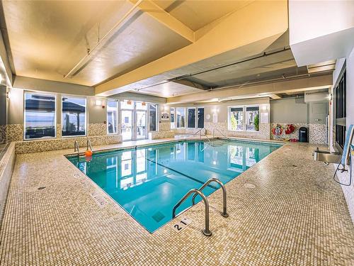 104A-181 Beachside Dr, Parksville, BC - Indoor Photo Showing Other Room With In Ground Pool