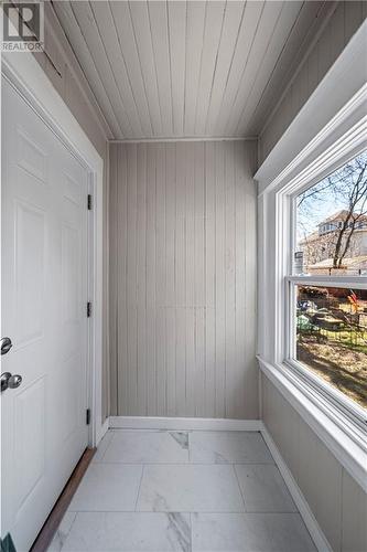 18 Cornell St, Moncton, NB - Indoor Photo Showing Dining Room