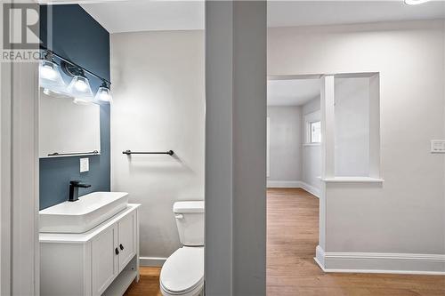 18 Cornell Street, Moncton, NB - Indoor Photo Showing Bathroom